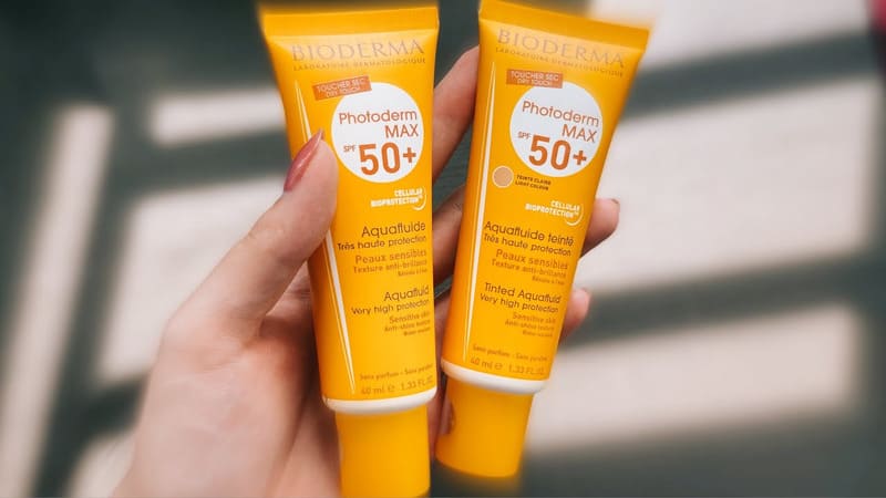 Kem chống nắng Bioderma Photoderm MAX Aquafluide