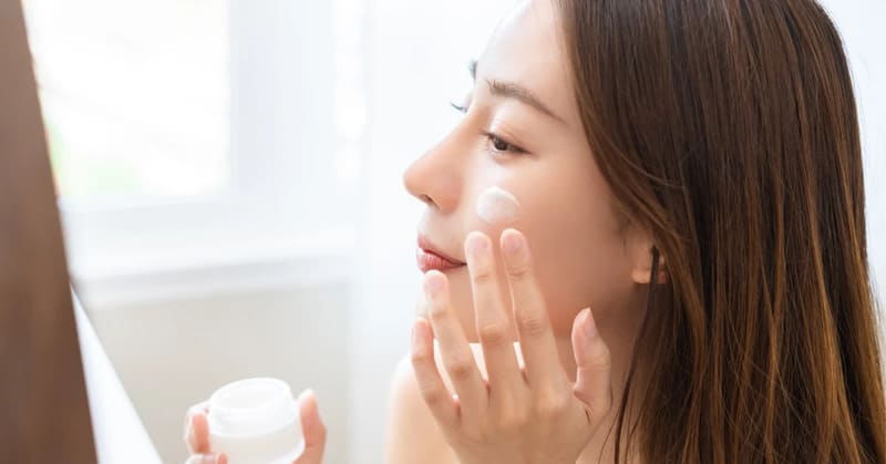 kem dưỡng ẩm có cần thiết không