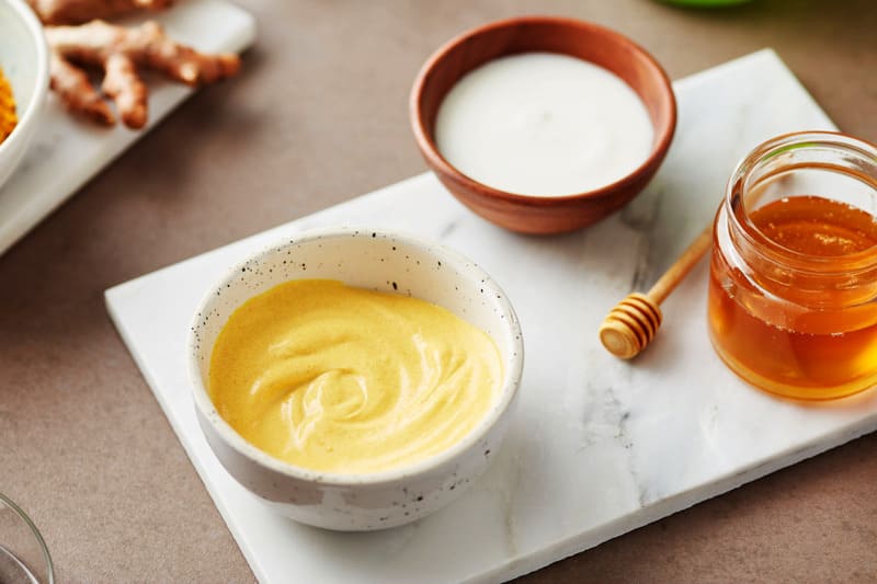 Công thức mặt nạ se khít lỗ chân lông với mật ong nguyên chất