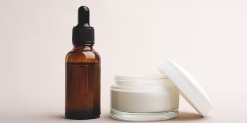 Bôi serum trước hay kem dưỡng ẩm trước