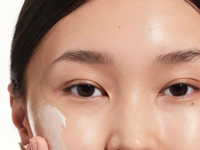 Tại sao cần dùng kem dưỡng ẩm cho da dầu?