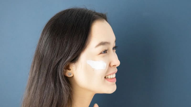 kem dưỡng ẩm cho da nhạy cảm