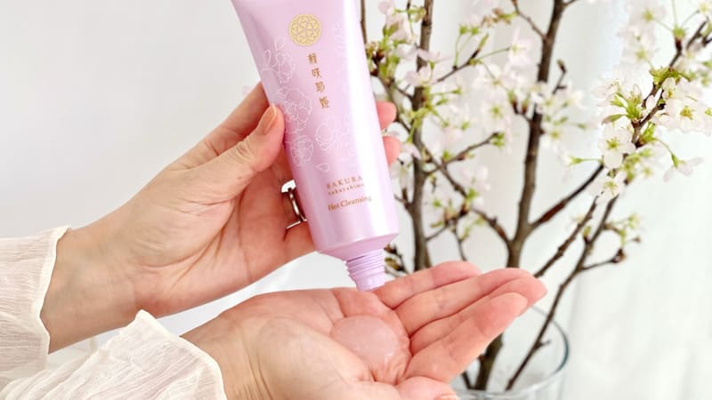 các loại tẩy trang phổ biến - Gel tẩy trang