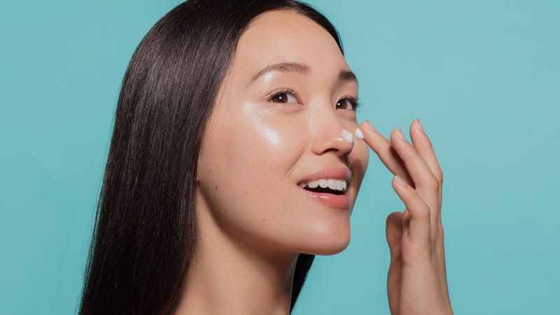 Có nên dùng kem dưỡng ẩm cho da dầu?