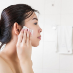 da nhạy cảm nên dùng tẩy trang nào