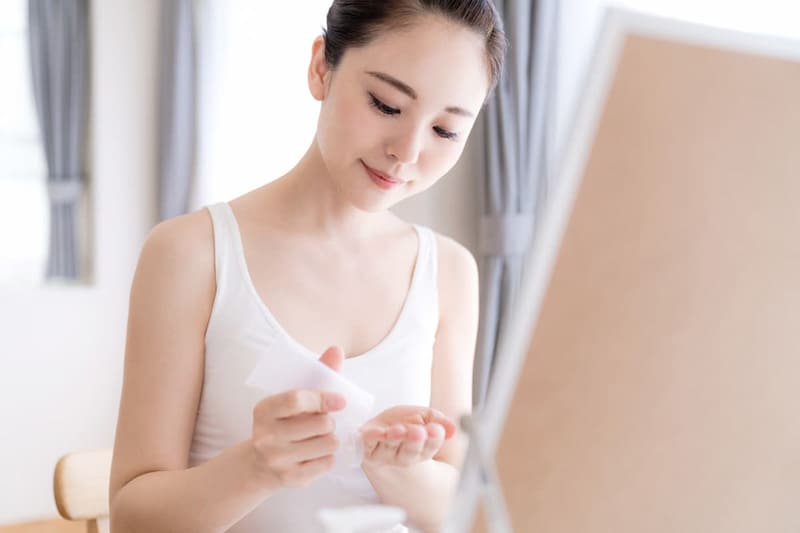 so sánh gel tẩy trang Sakura Sakuyahime và Cruél