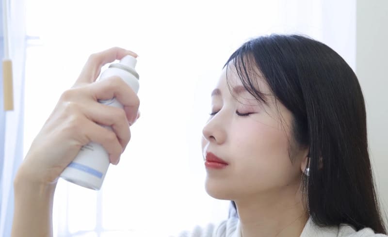 Mẹo thoa lại kem chống nắng nhanh, thuận tiện