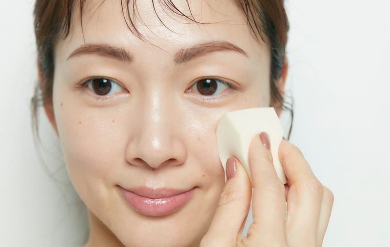Kem chống nắng thay kem lót được không?