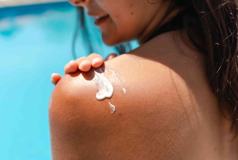 Cách bảo vệ da khỏi tia UV