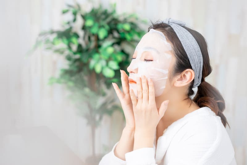 đắp mặt nạ giúp cấp ẩm